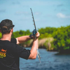 Daiwa Coastal TW80 Saltwater Casting Reel -Hang Time Shop Coastal TW80 Saltwater Casting Reel 3